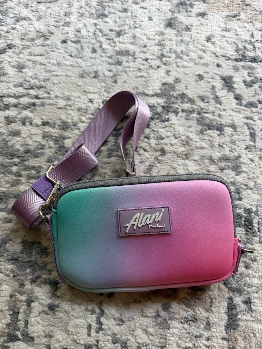 Alani nu ombré crossbody bag